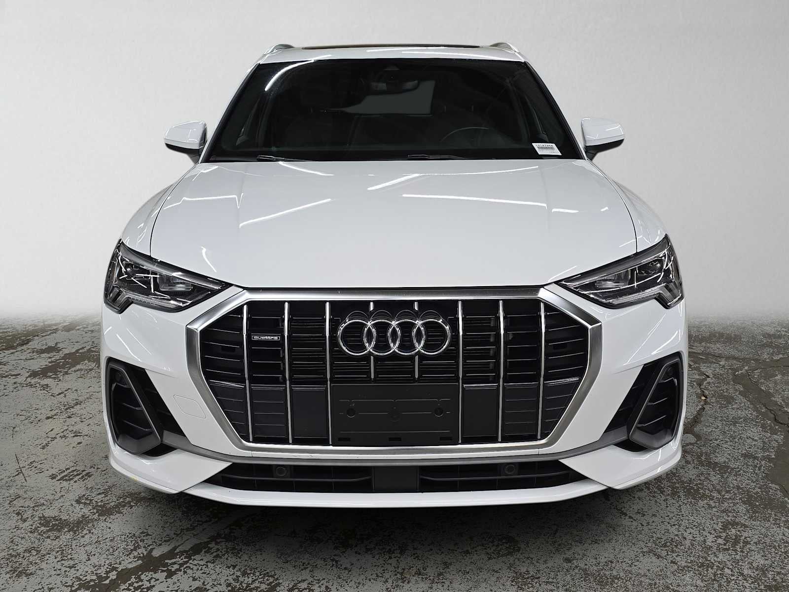 2025 Audi Q3 S line Premium