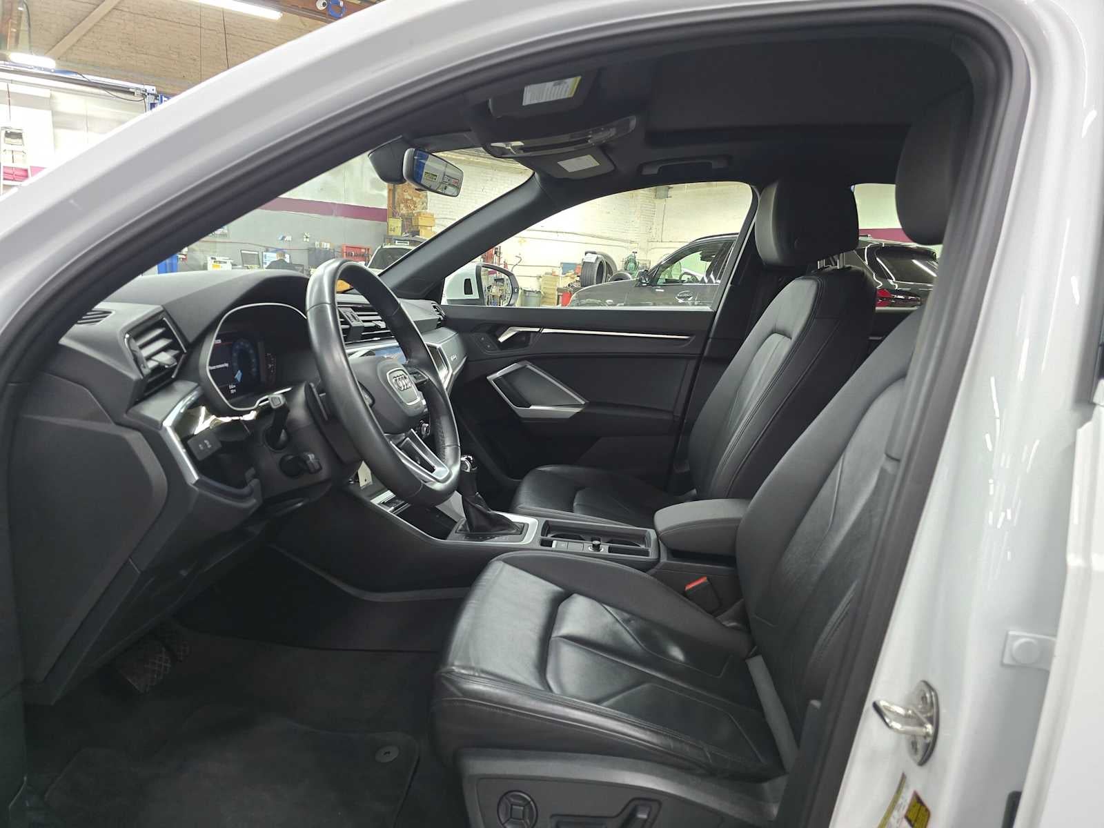 2025 Audi Q3 S line Premium
