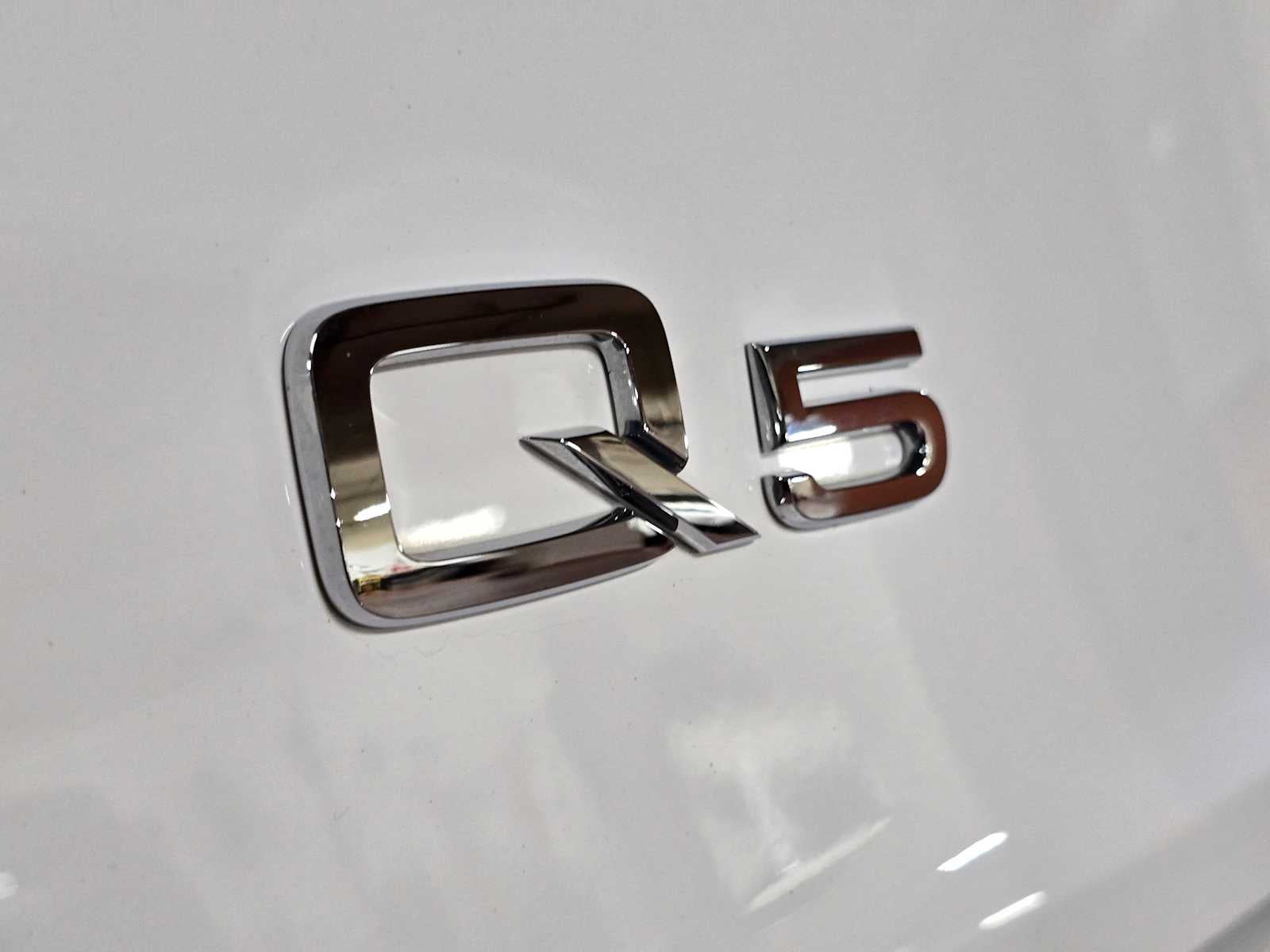 2024 Audi Q5 S line Premium Plus