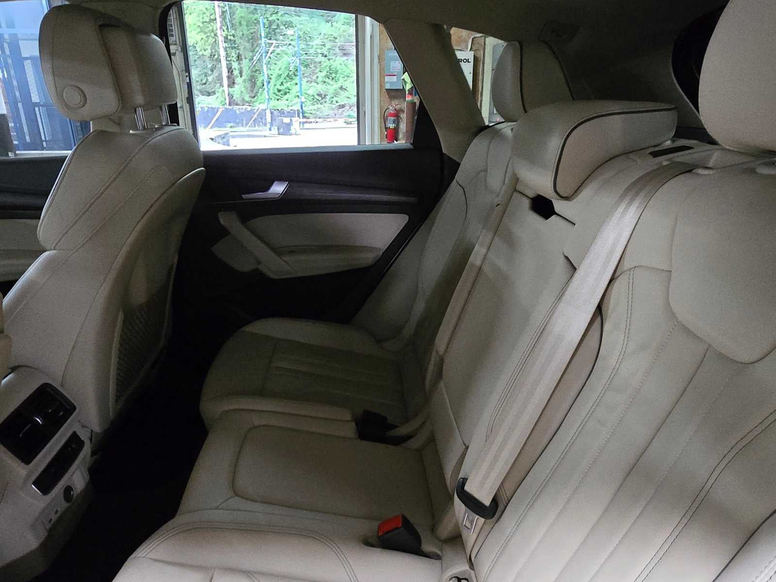 2024 Audi Q5 S line Premium Plus