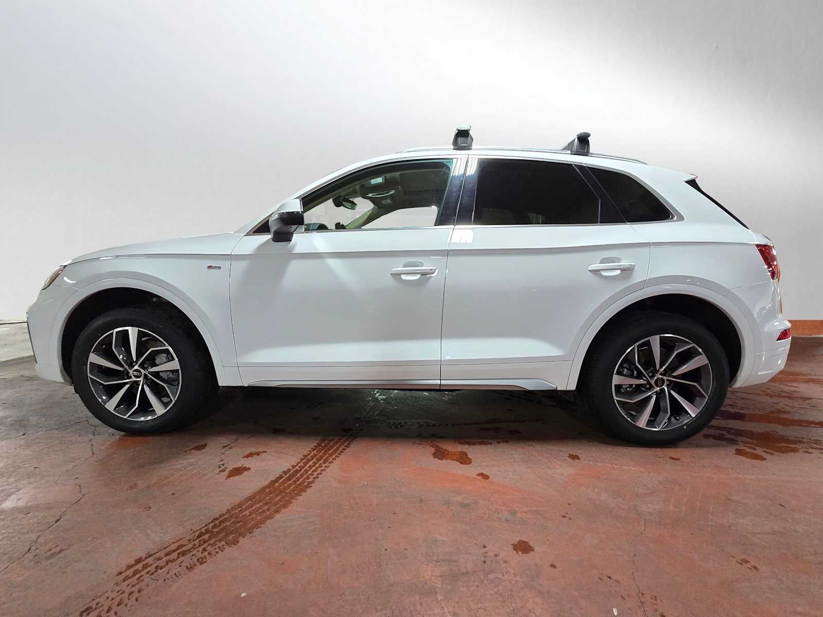2024 Audi Q5 S line Premium Plus