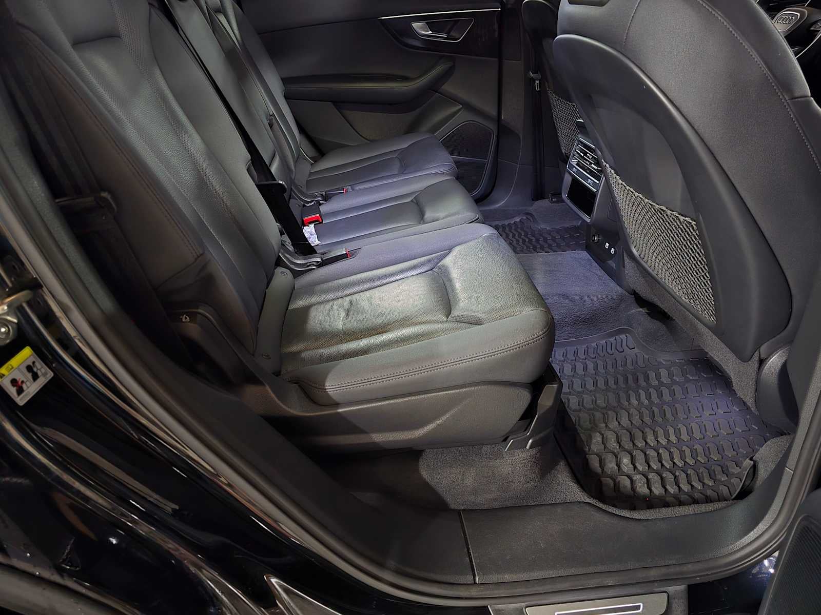 2021 Audi Q7 Premium Plus