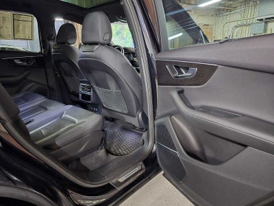 2021 Audi Q7 Premium Plus
