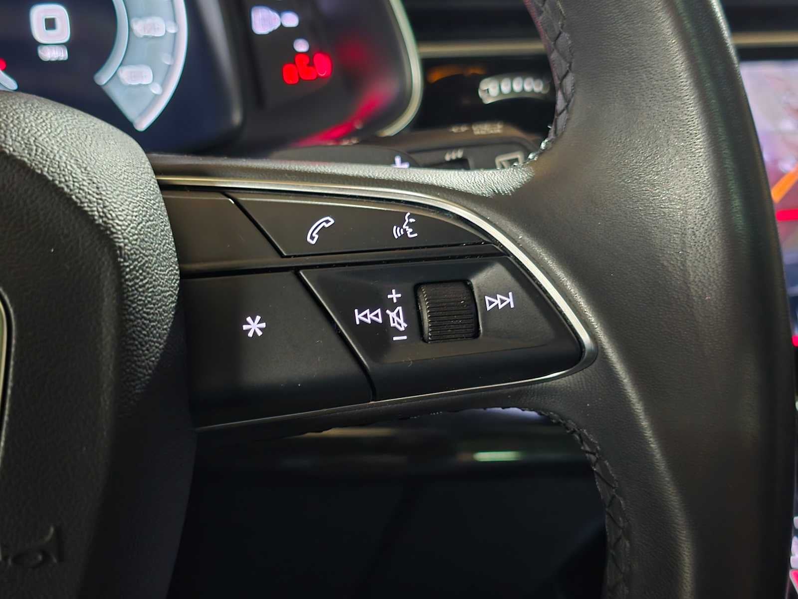 2021 Audi Q7 Premium Plus