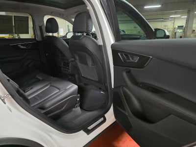 2023 Audi Q7 Premium Plus