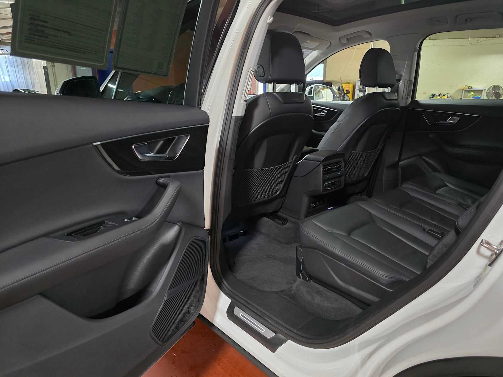 2023 Audi Q7 Premium Plus