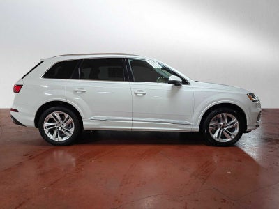 2023 Audi Q7 Premium Plus