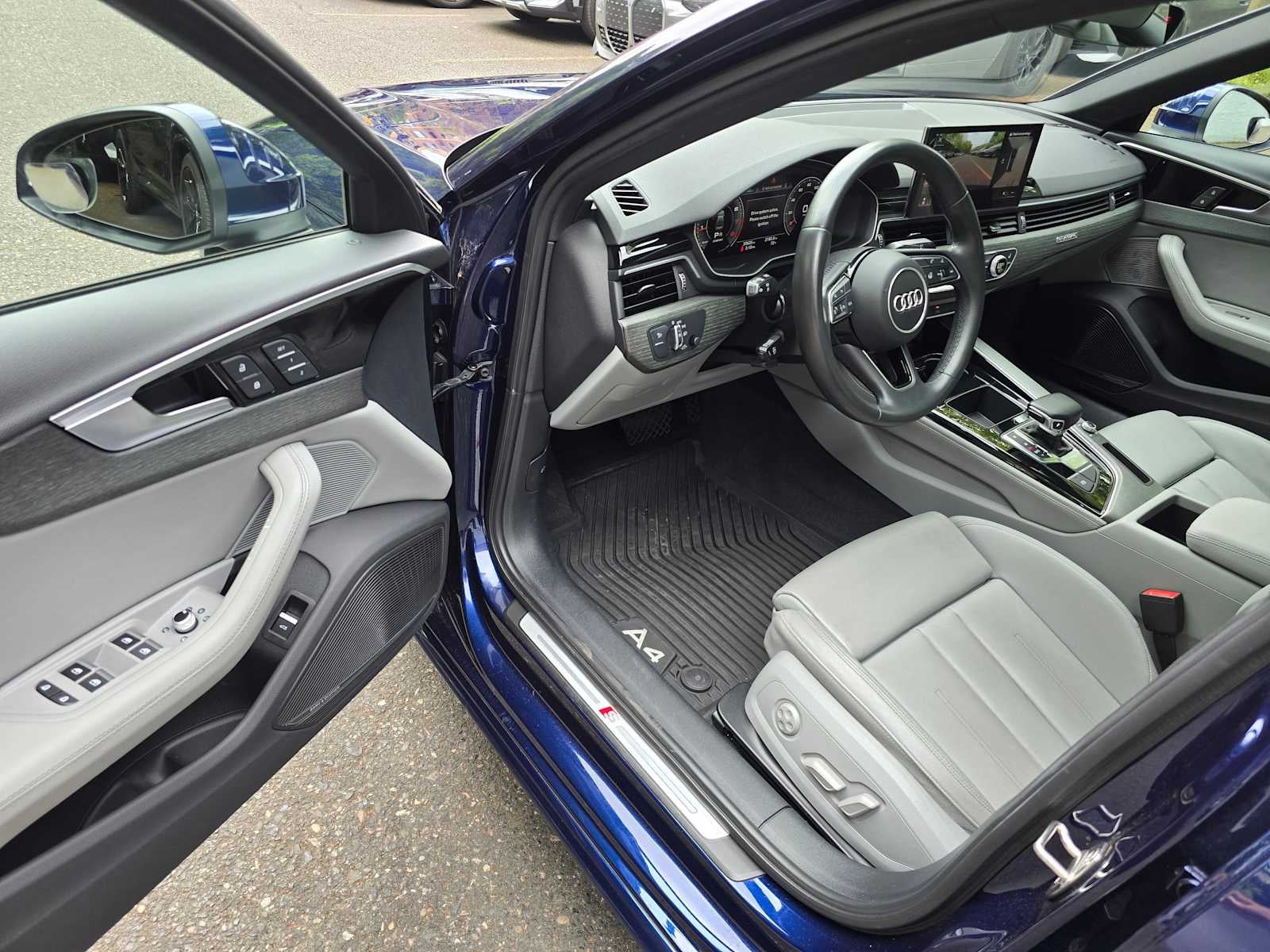 2022 Audi A4 Sedan S line Premium Plus