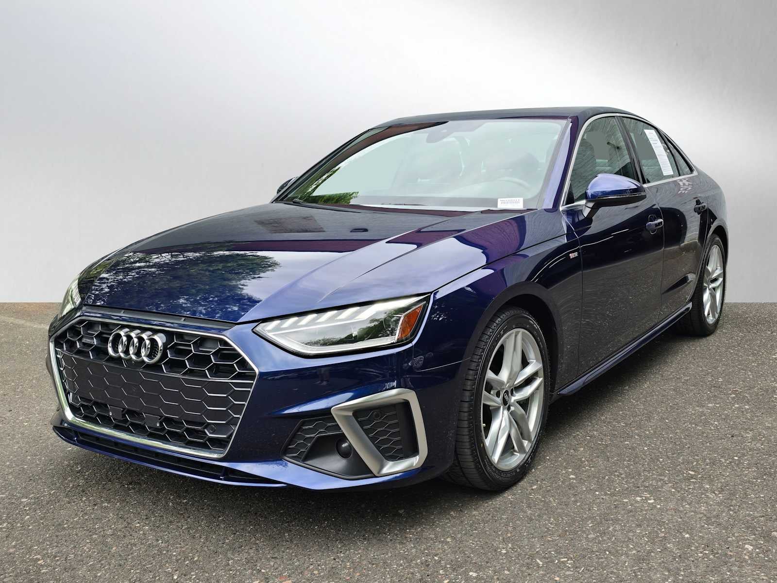 2022 Audi A4 Sedan S line Premium Plus
