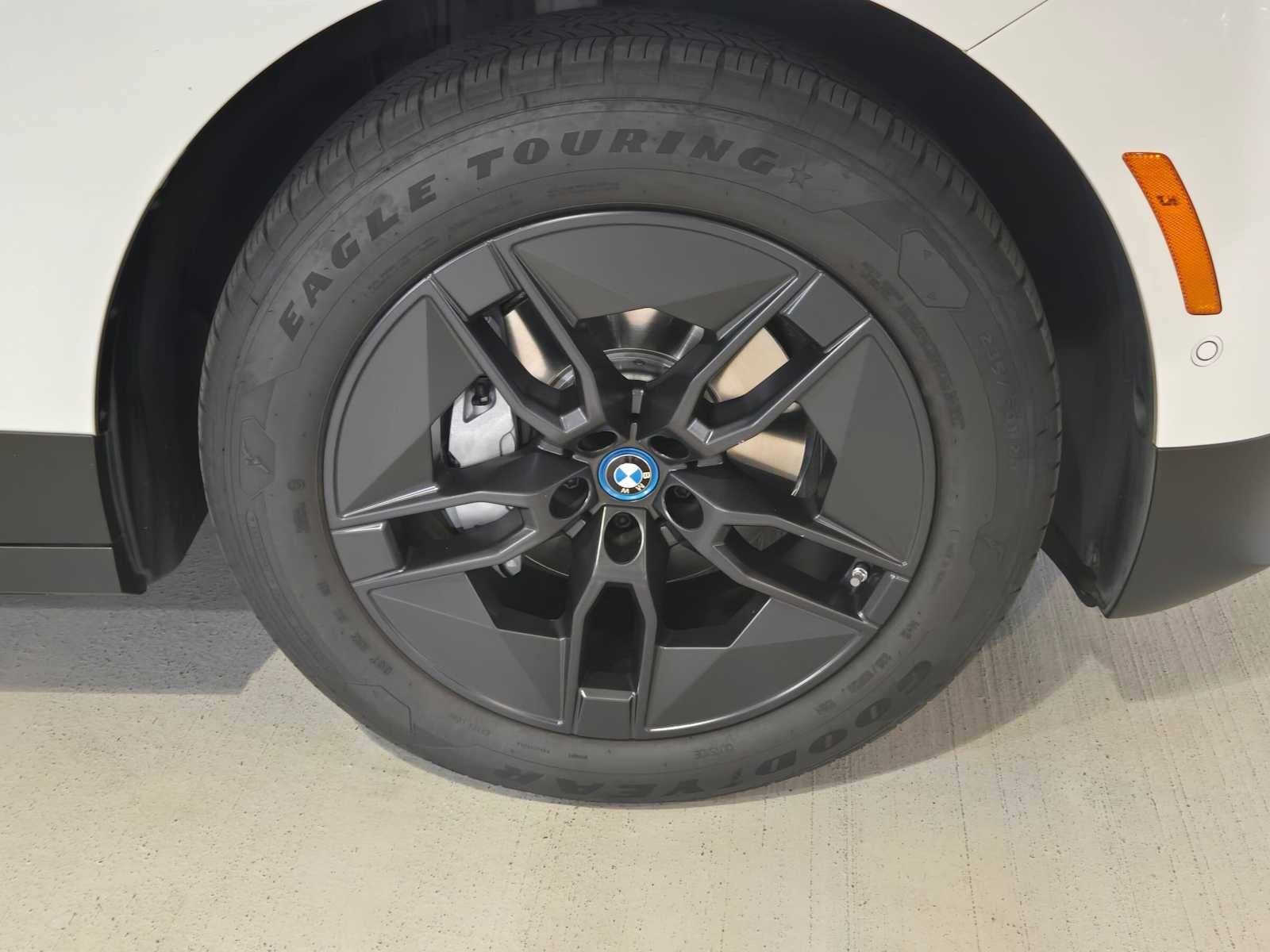 2024 BMW iX xDrive50