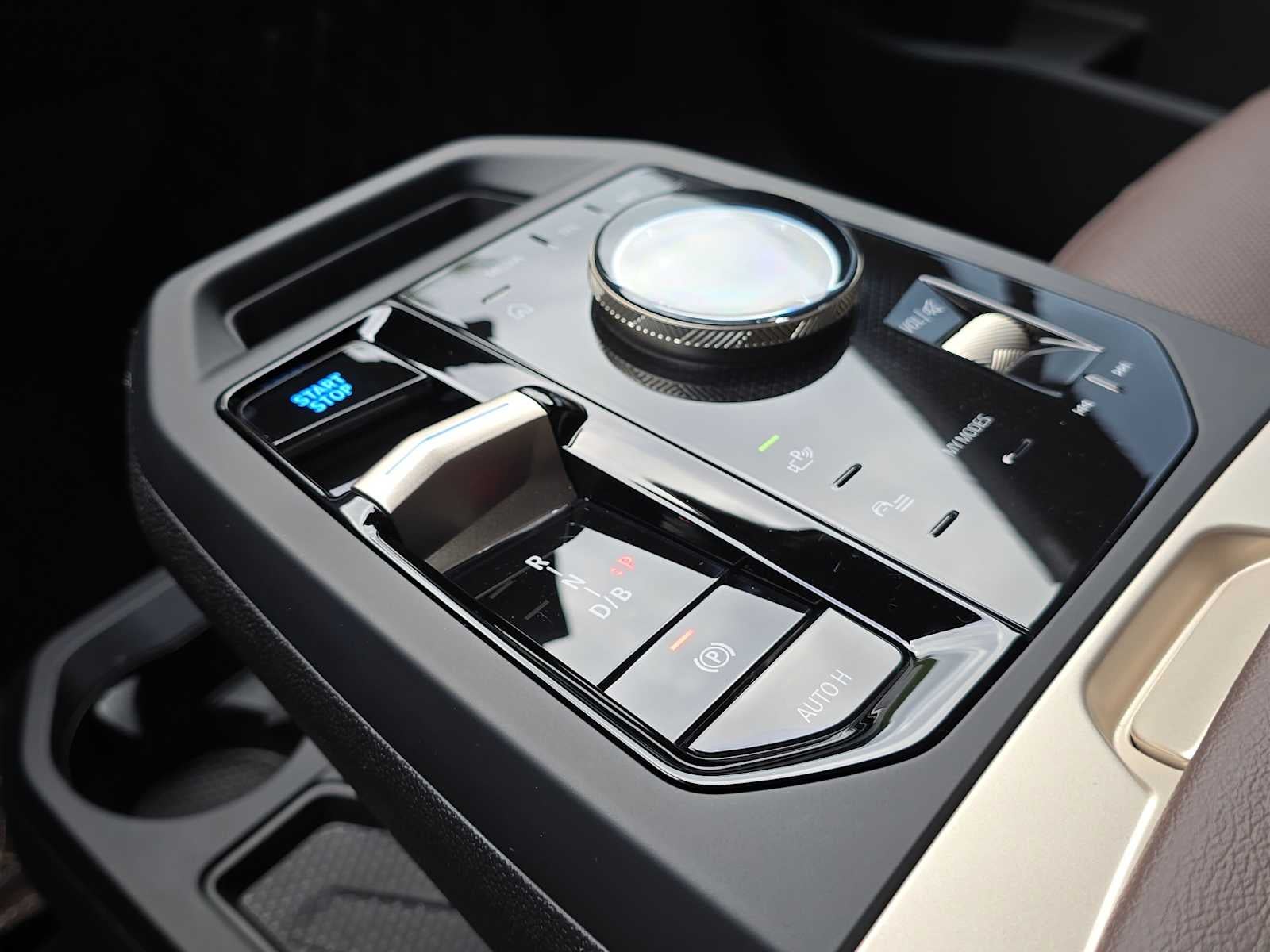 2024 BMW iX xDrive50