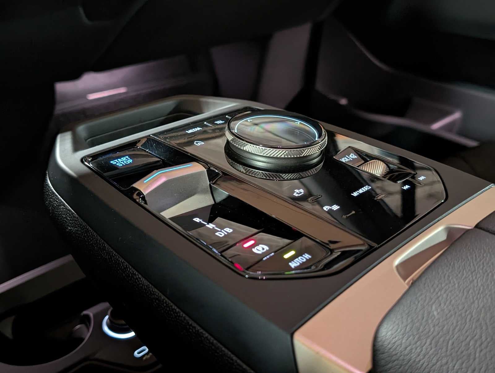 2024 BMW iX xDrive50