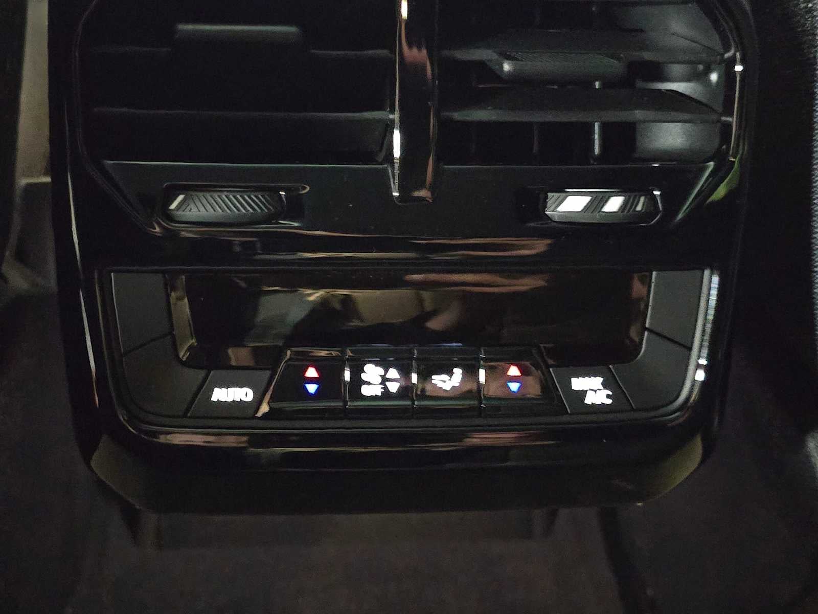 2022 BMW iX xDrive50 xDrive50