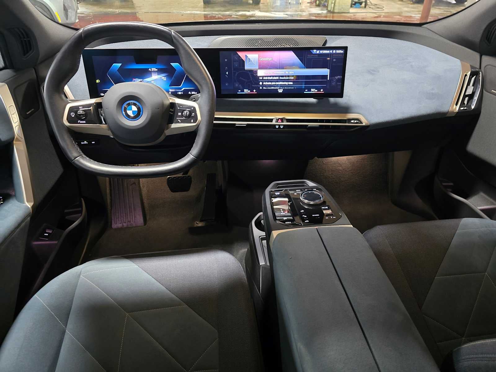 2022 BMW iX xDrive50 xDrive50