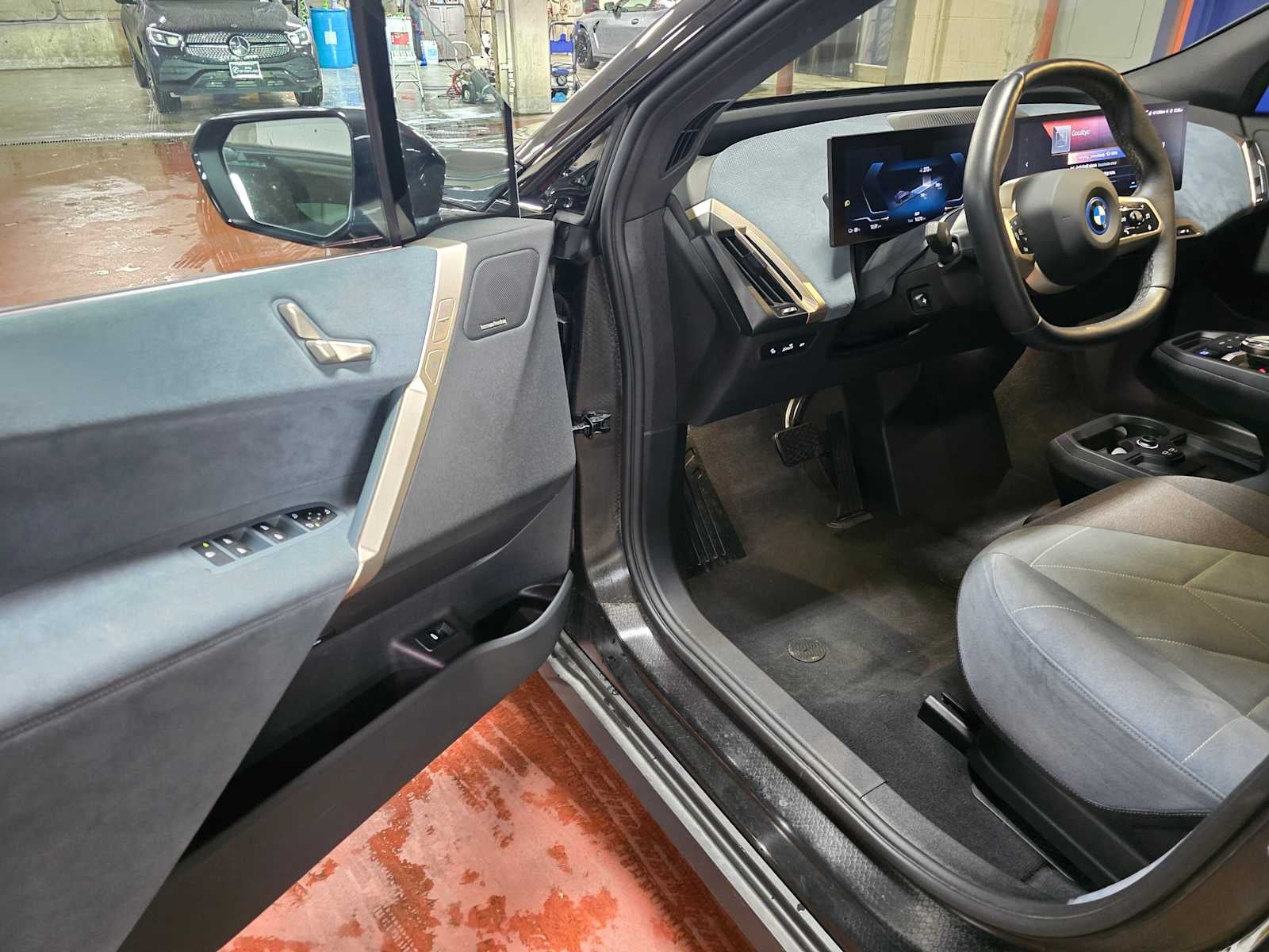 2022 BMW iX xDrive50 xDrive50