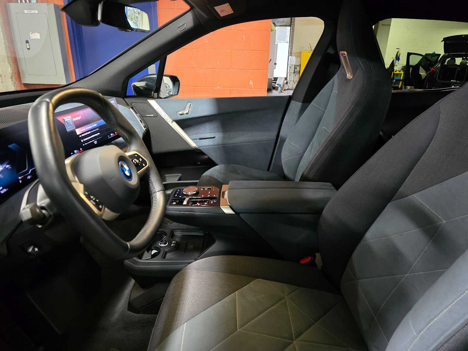 2022 BMW iX xDrive50 xDrive50