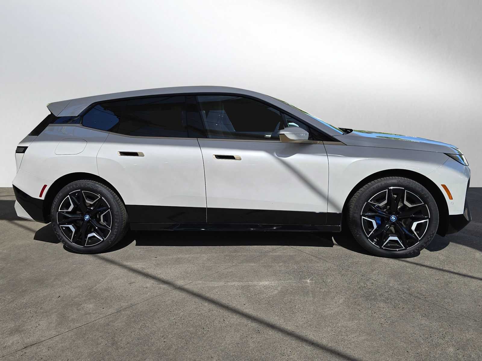 2023 BMW iX xDrive50 xDrive50