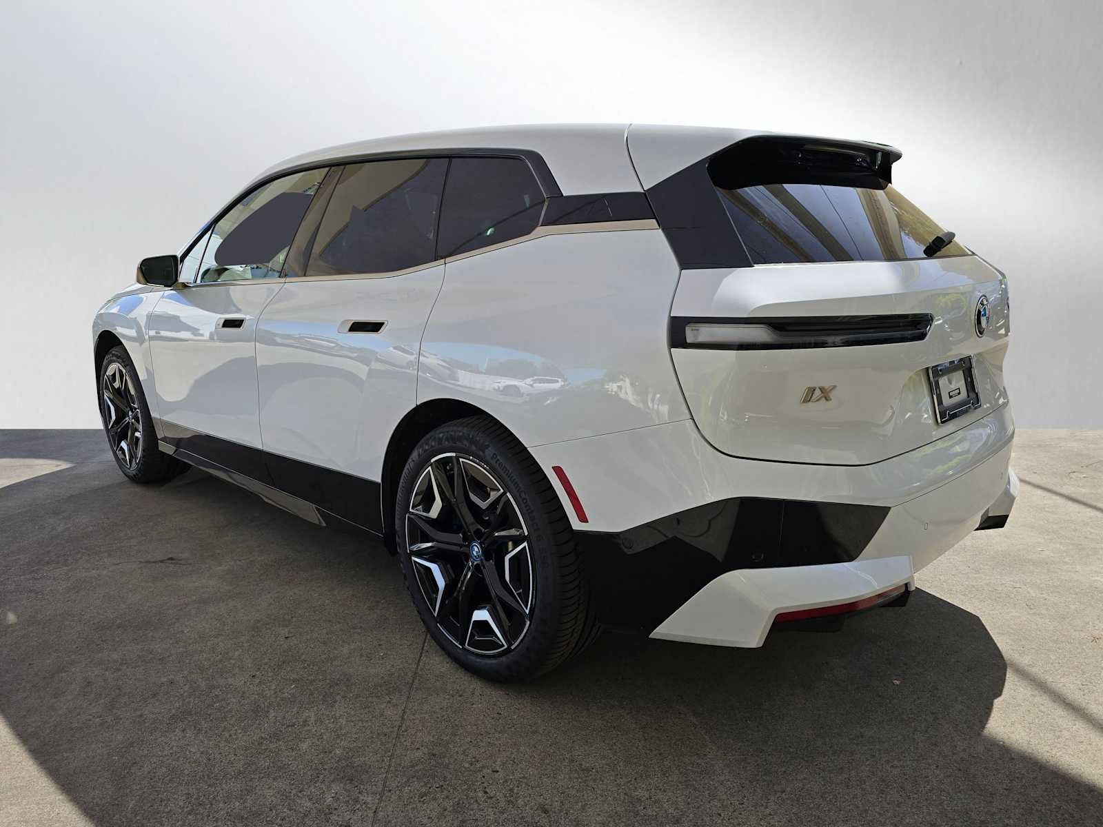 2023 BMW iX xDrive50 xDrive50