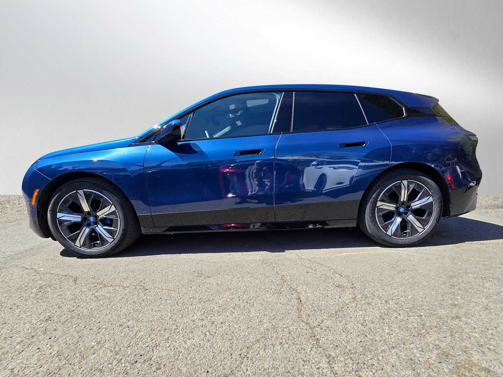 2023 BMW iX xDrive50 xDrive50