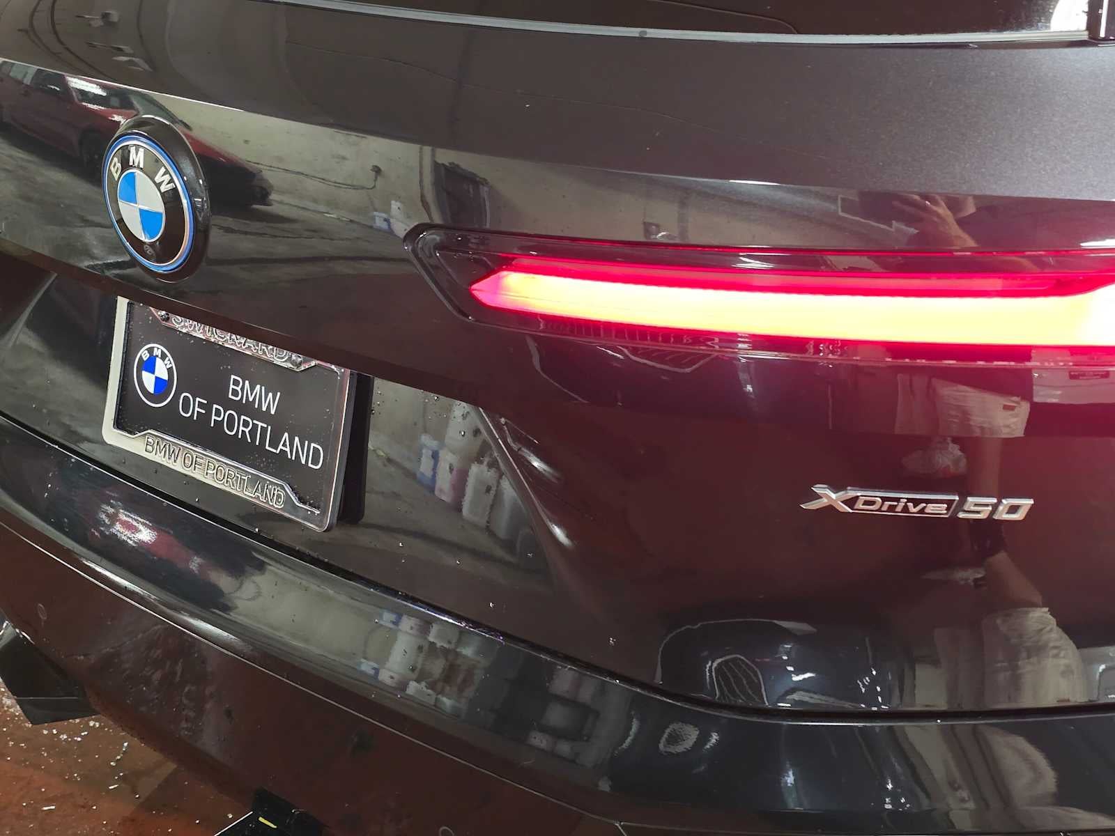 2025 BMW iX xDrive50