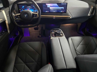 2025 BMW iX xDrive50