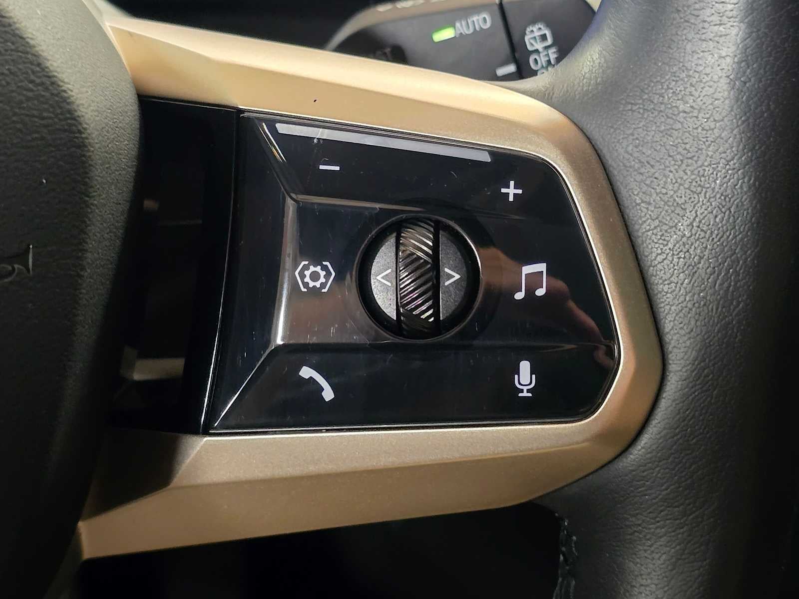 2025 BMW iX xDrive50