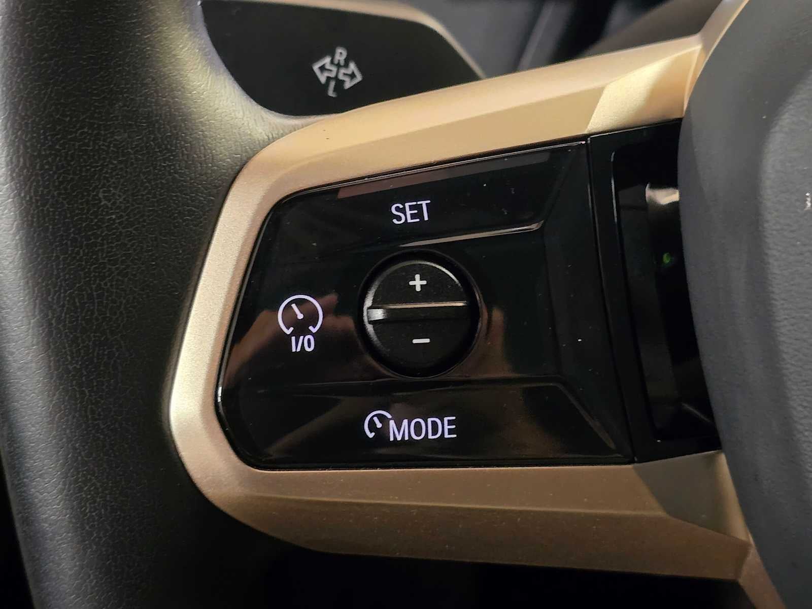 2025 BMW iX xDrive50