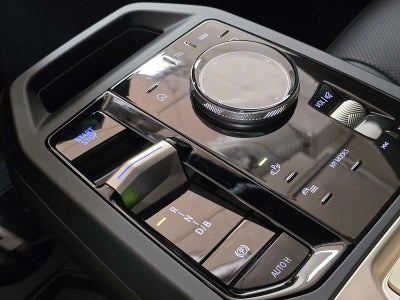 2025 BMW iX xDrive50