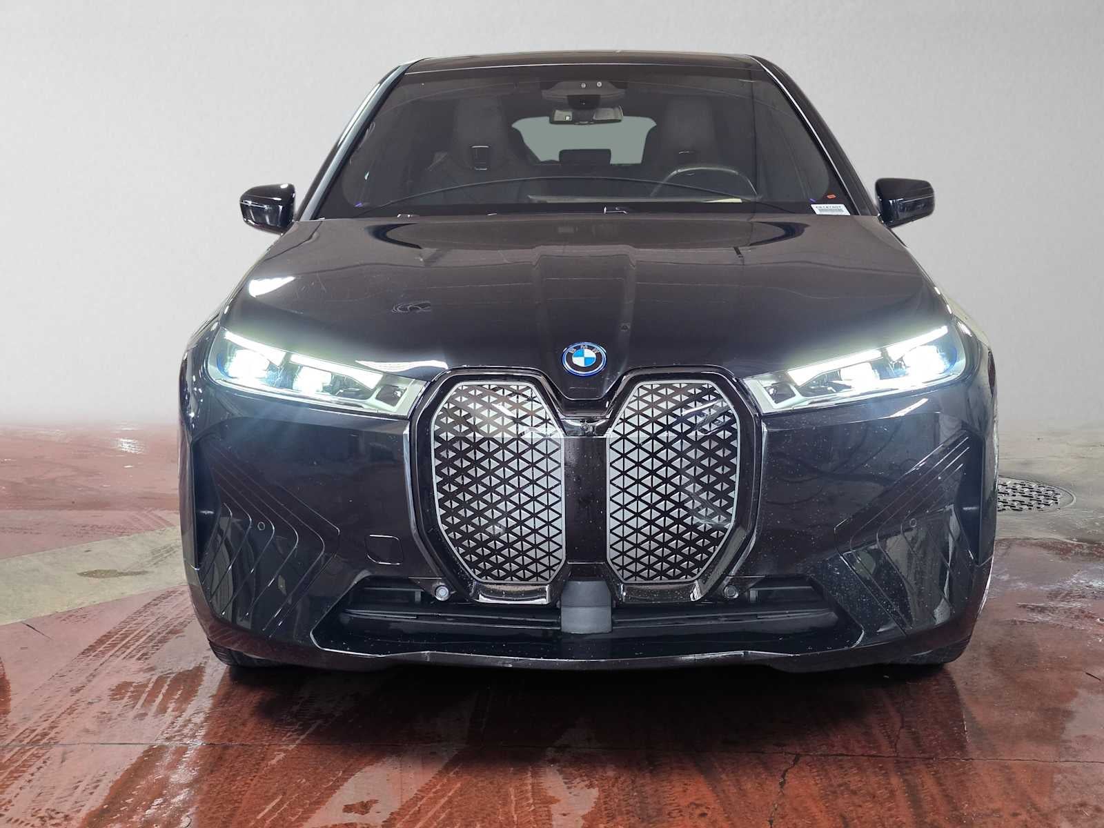 2025 BMW iX xDrive50