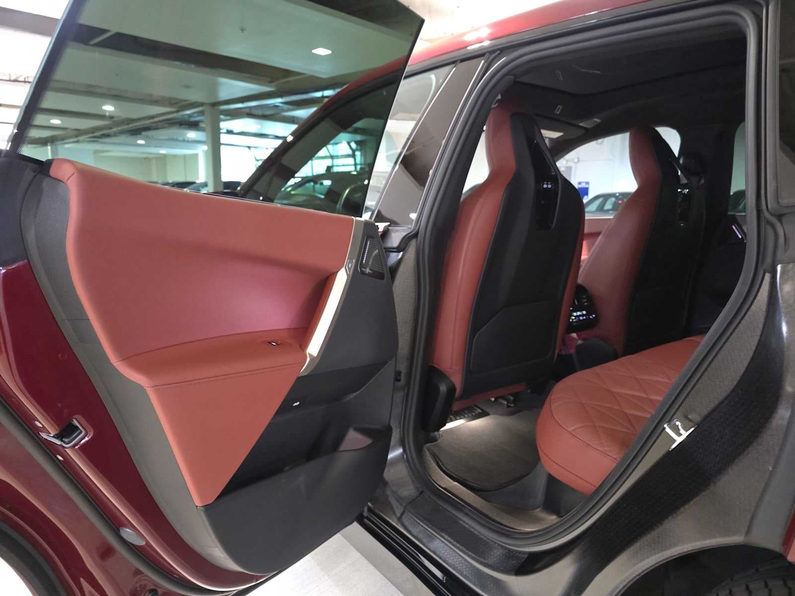 2023 BMW iX M60