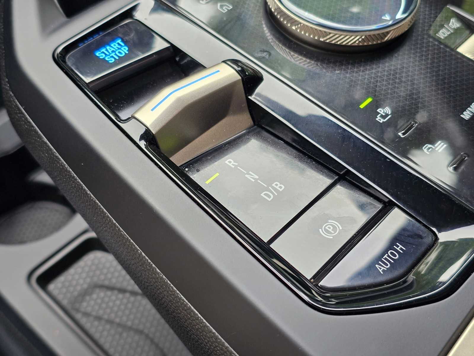 2026 BMW iX xDrive45 xDrive45