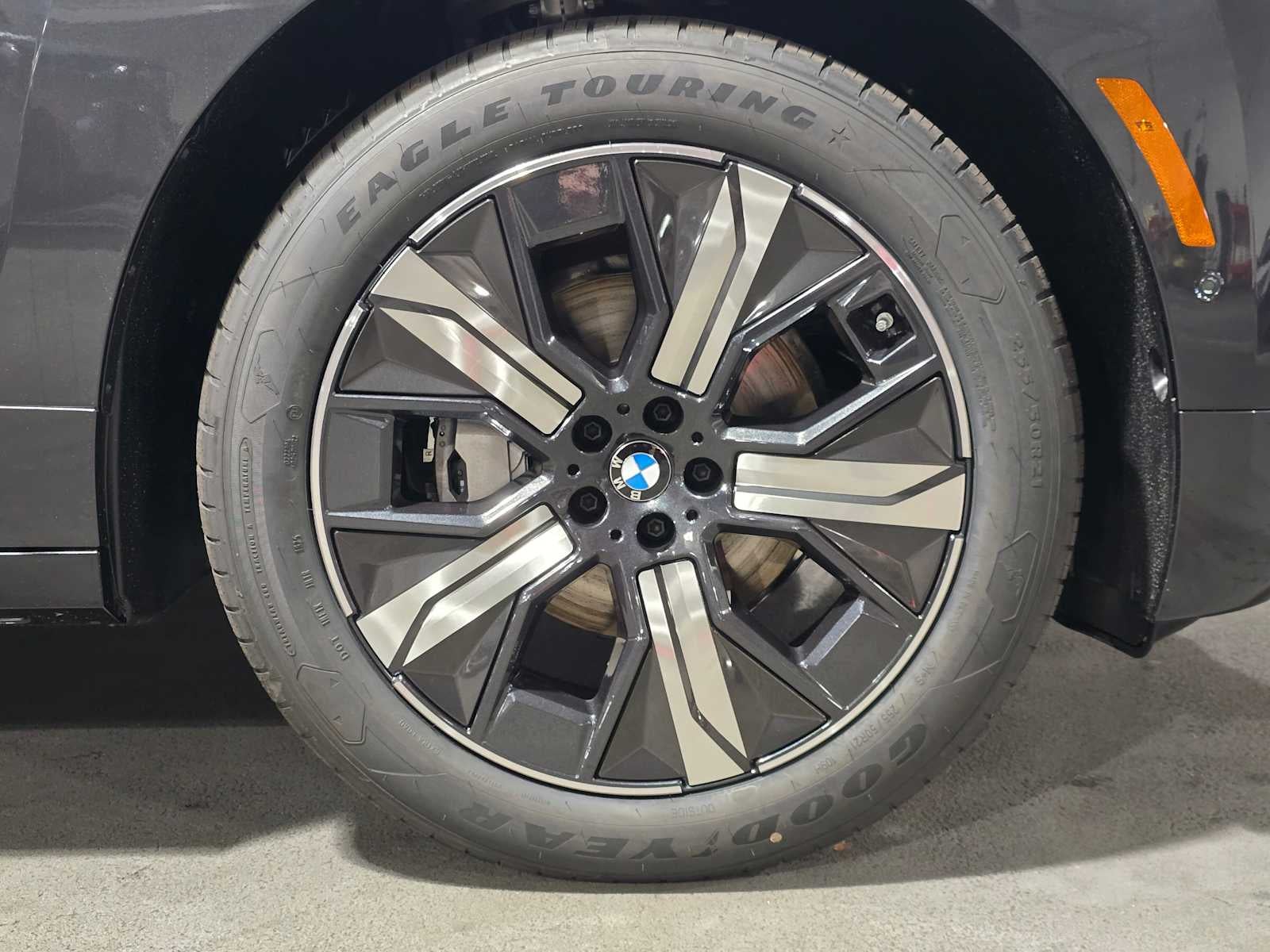 2026 BMW iX xDrive45