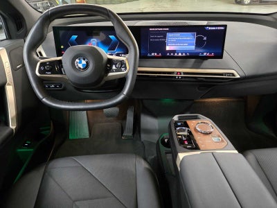 2026 BMW iX xDrive45