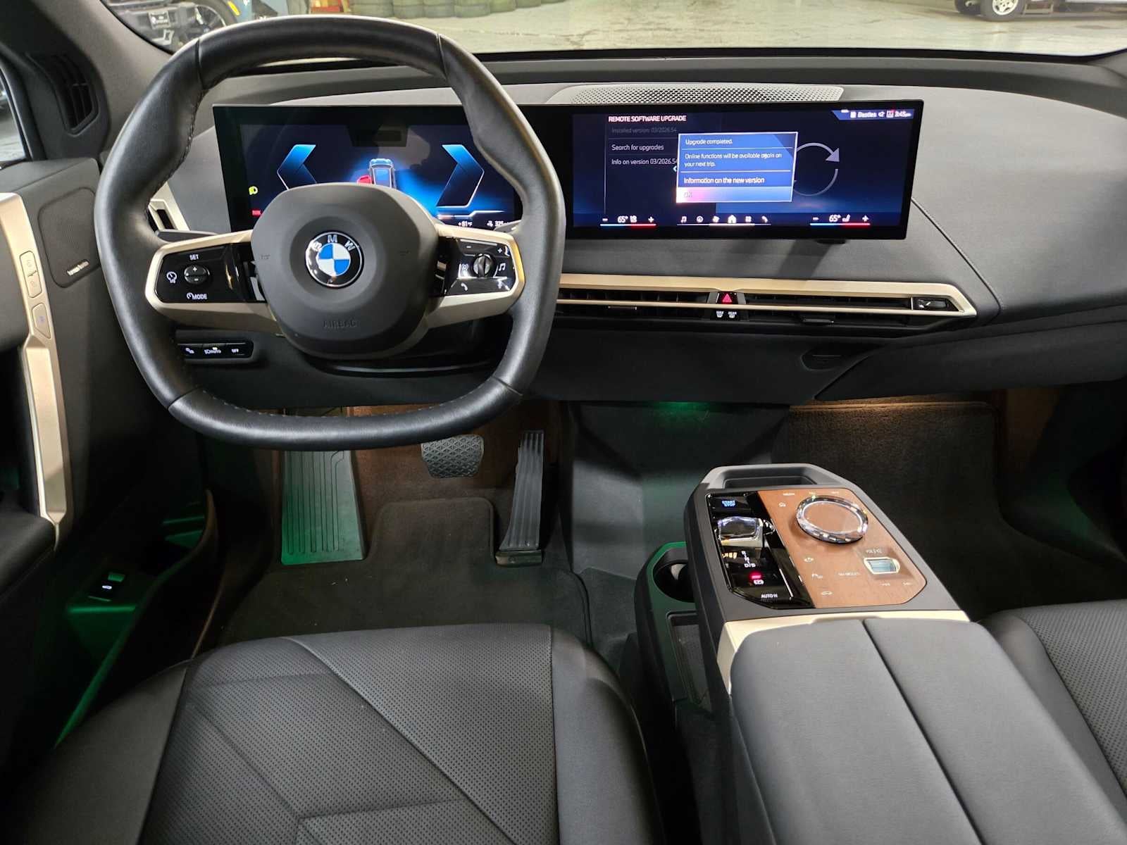 2026 BMW iX xDrive45