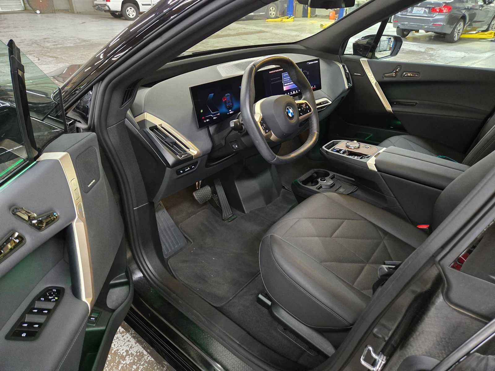 2026 BMW iX xDrive45