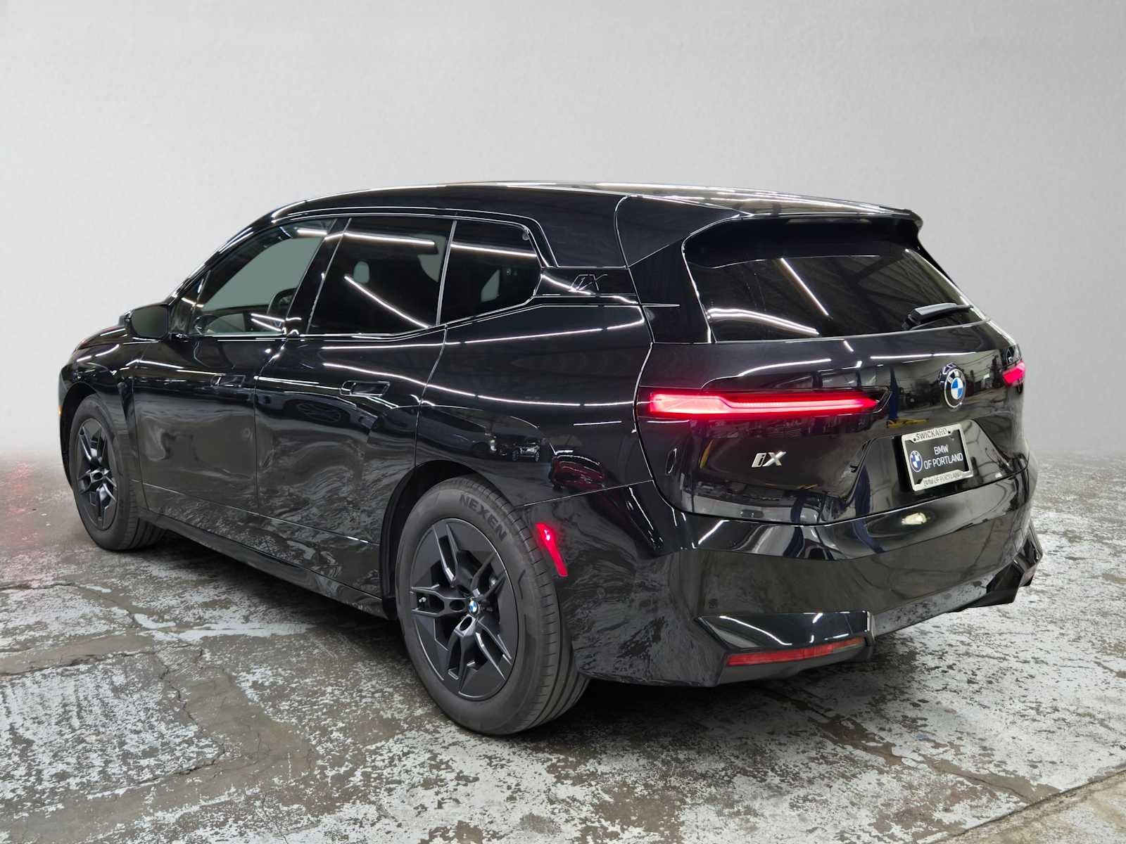 2026 BMW iX xDrive45