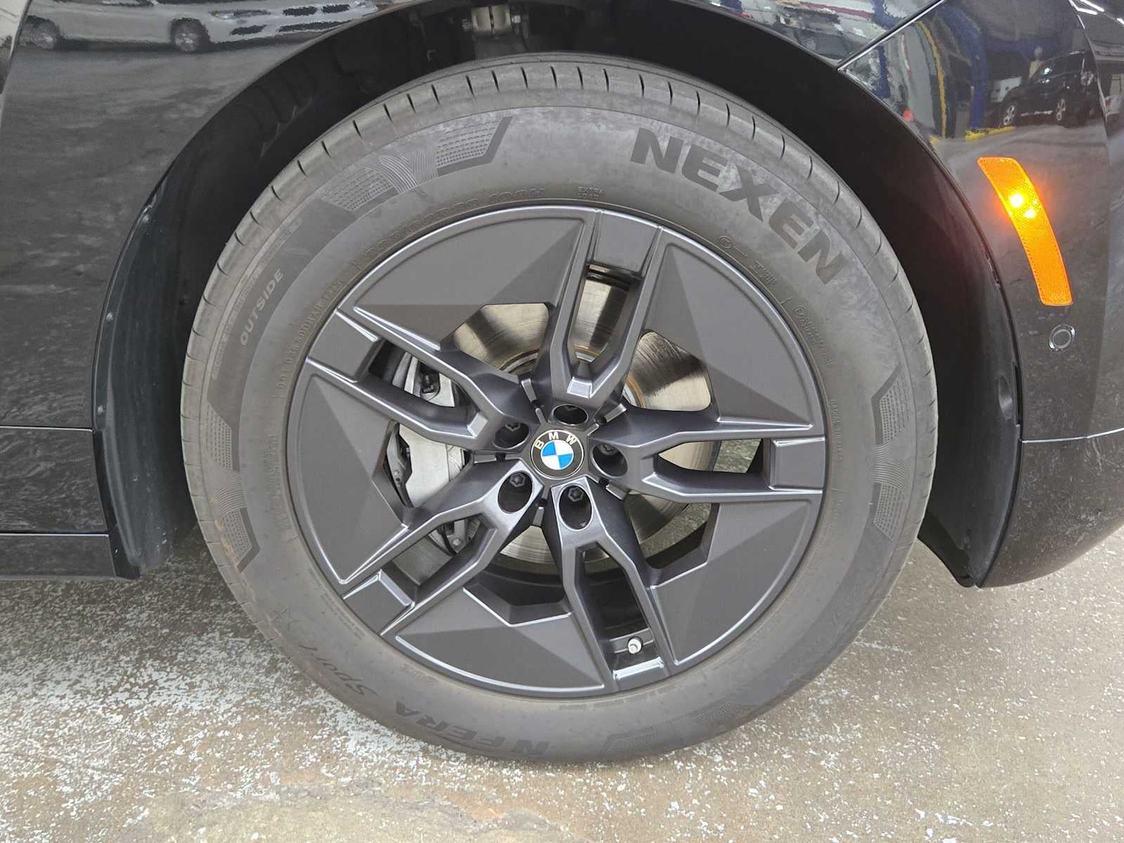 2026 BMW iX xDrive45