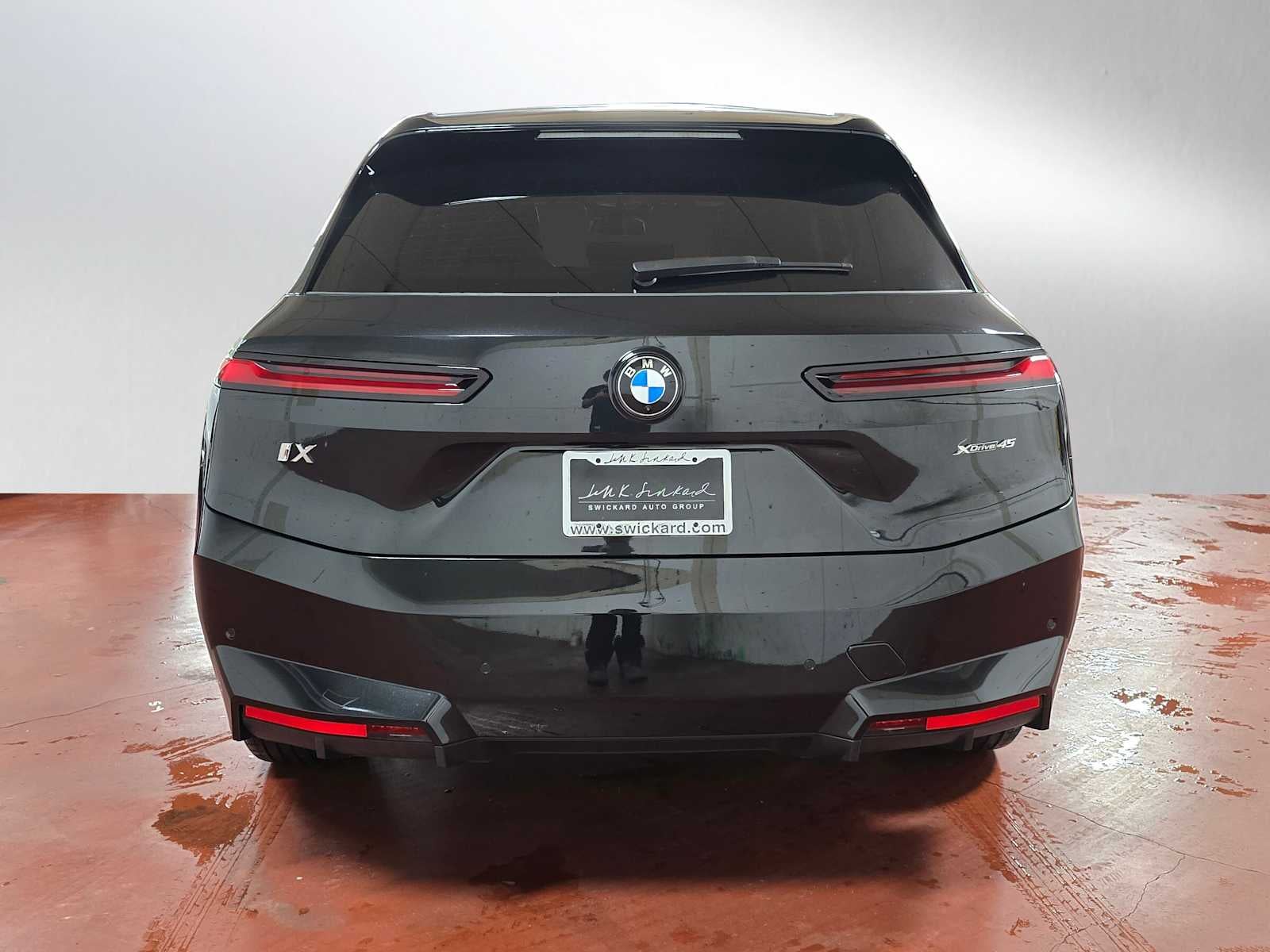 2026 BMW iX xDrive45