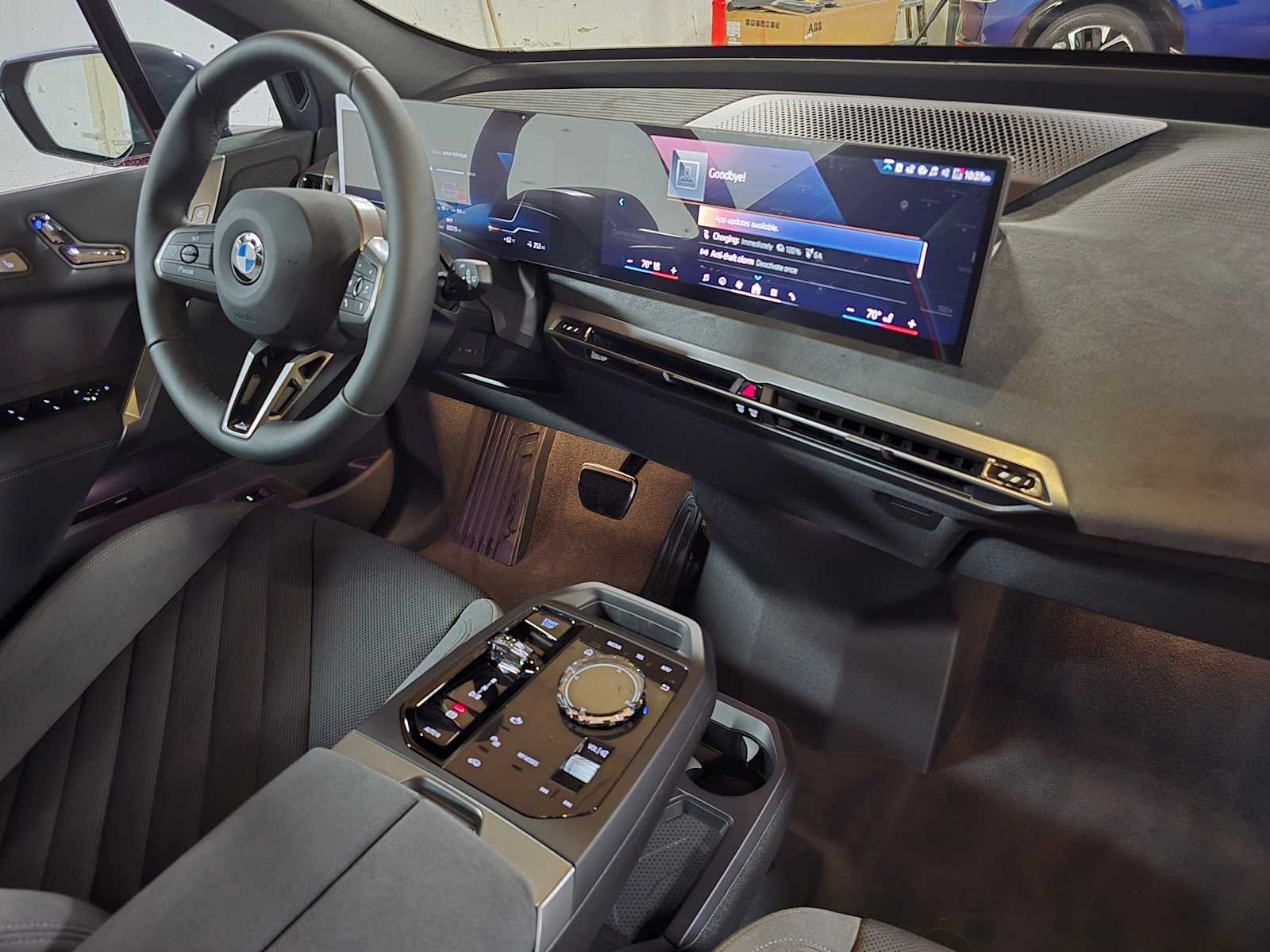 2026 BMW iX xDrive45