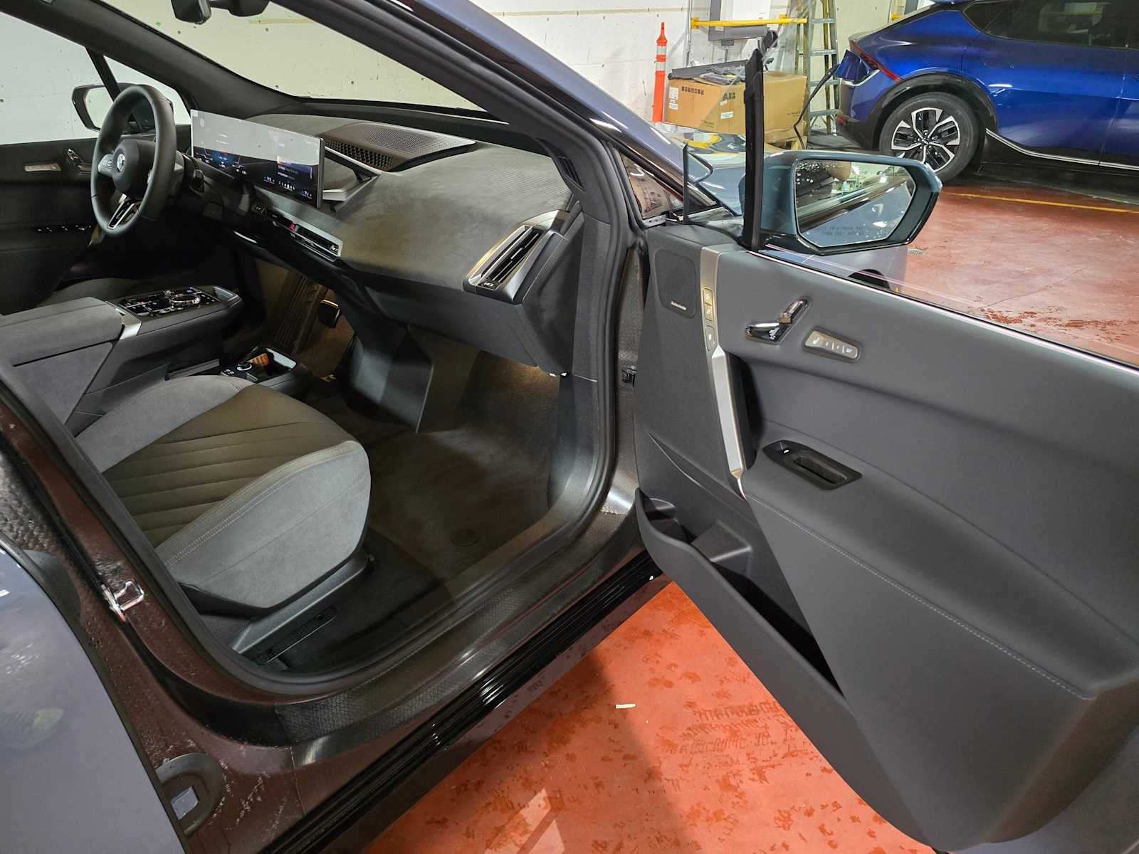 2026 BMW iX xDrive45