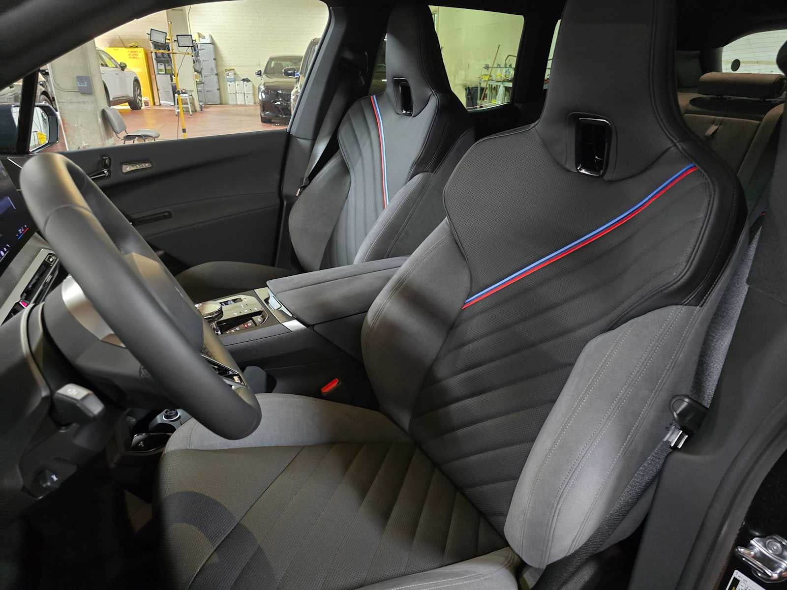 2026 BMW iX xDrive45