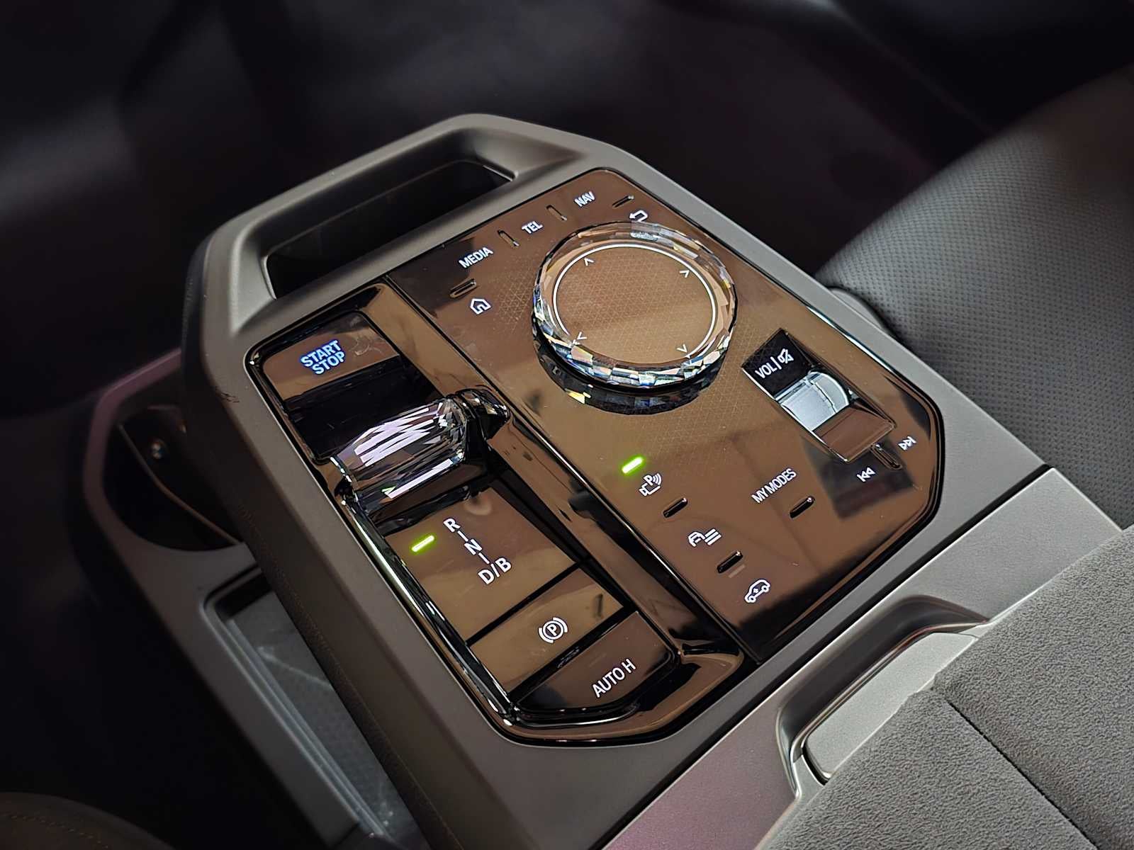 2026 BMW iX xDrive45