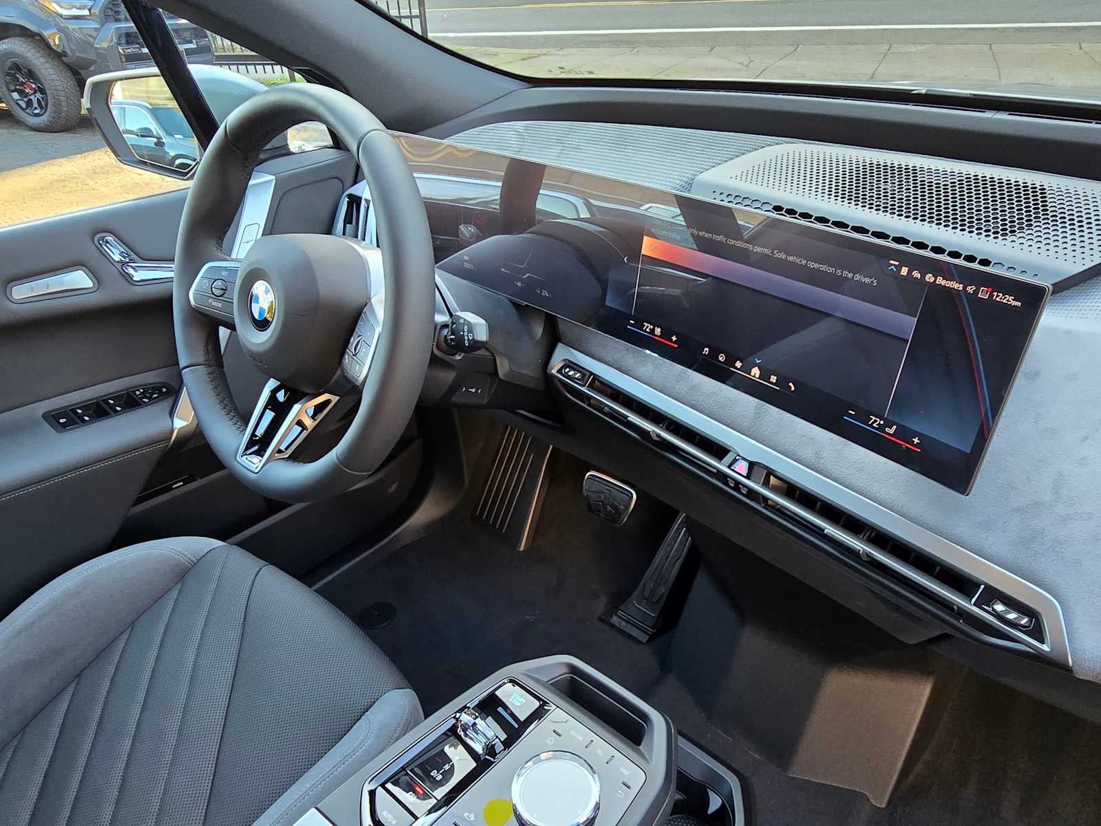 2026 BMW iX xDrive45