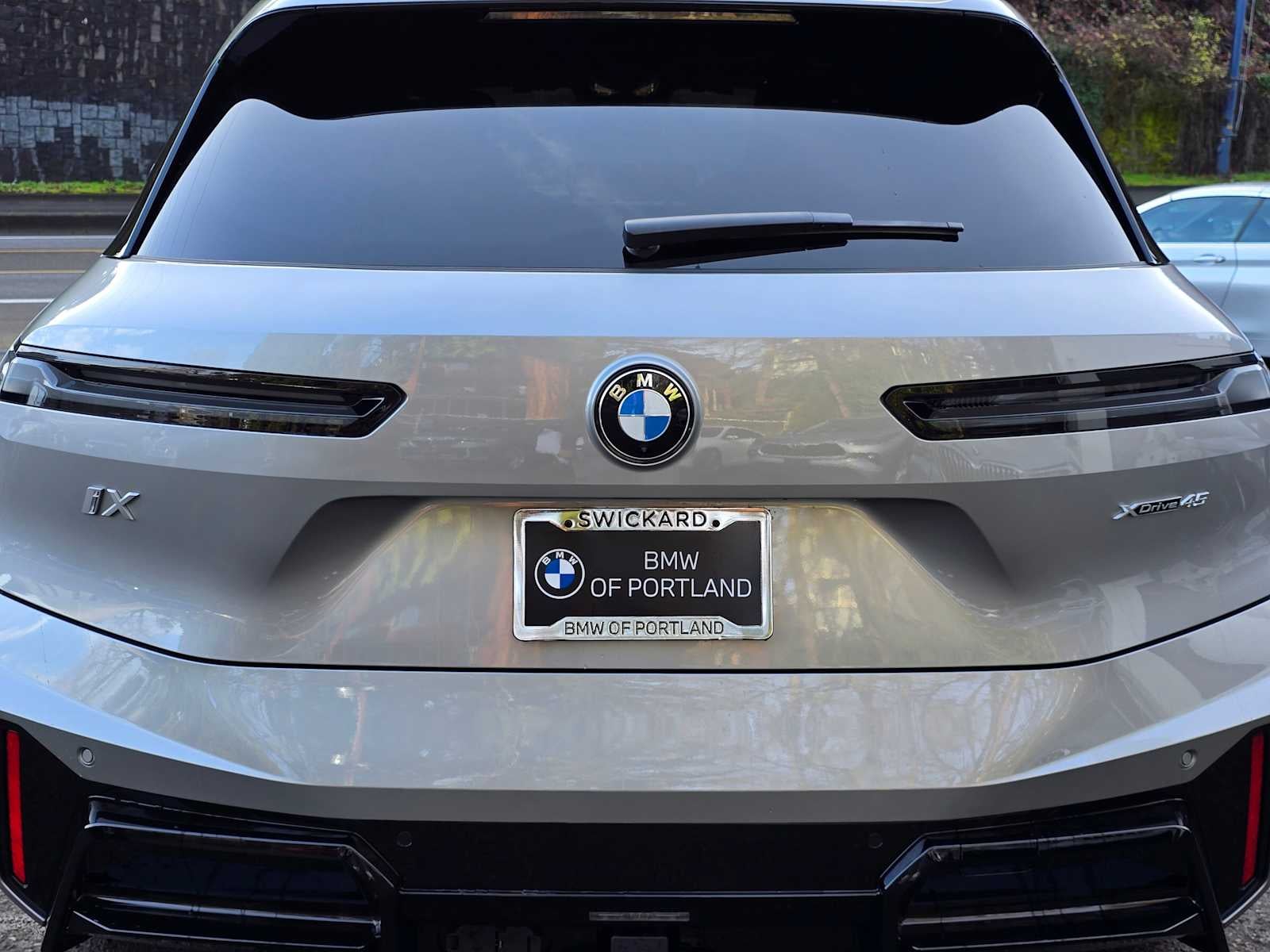 2026 BMW iX xDrive45