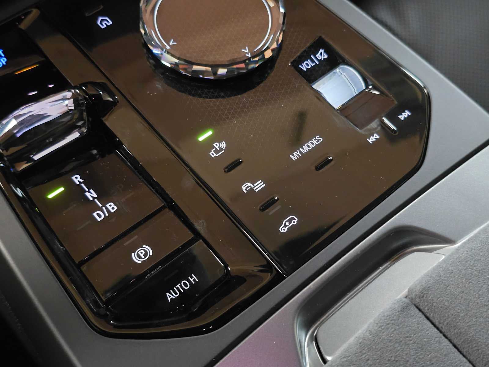 2026 BMW iX xDrive45