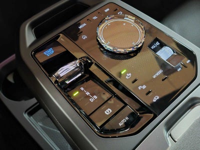2026 BMW iX xDrive45