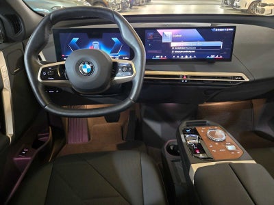 2026 BMW iX xDrive45