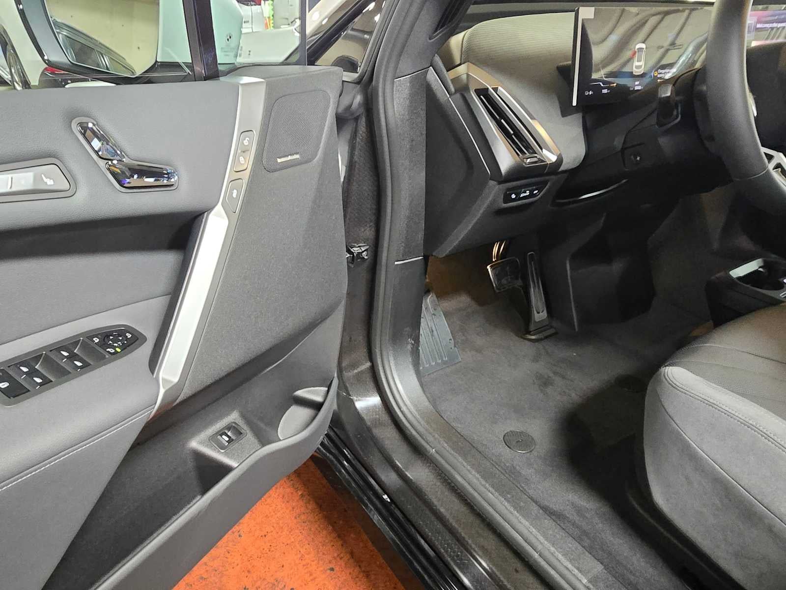 2026 BMW iX xDrive45 xDrive45