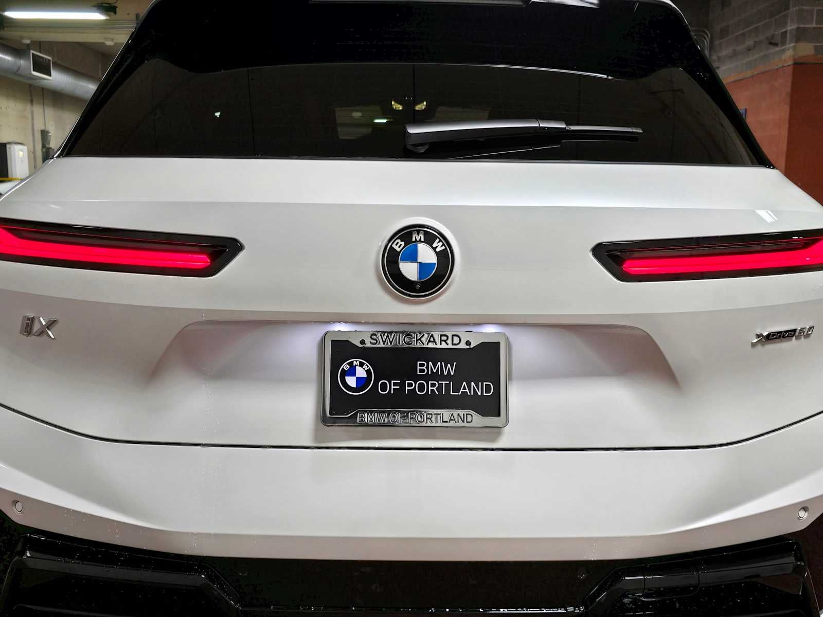 2026 BMW iX xDrive60