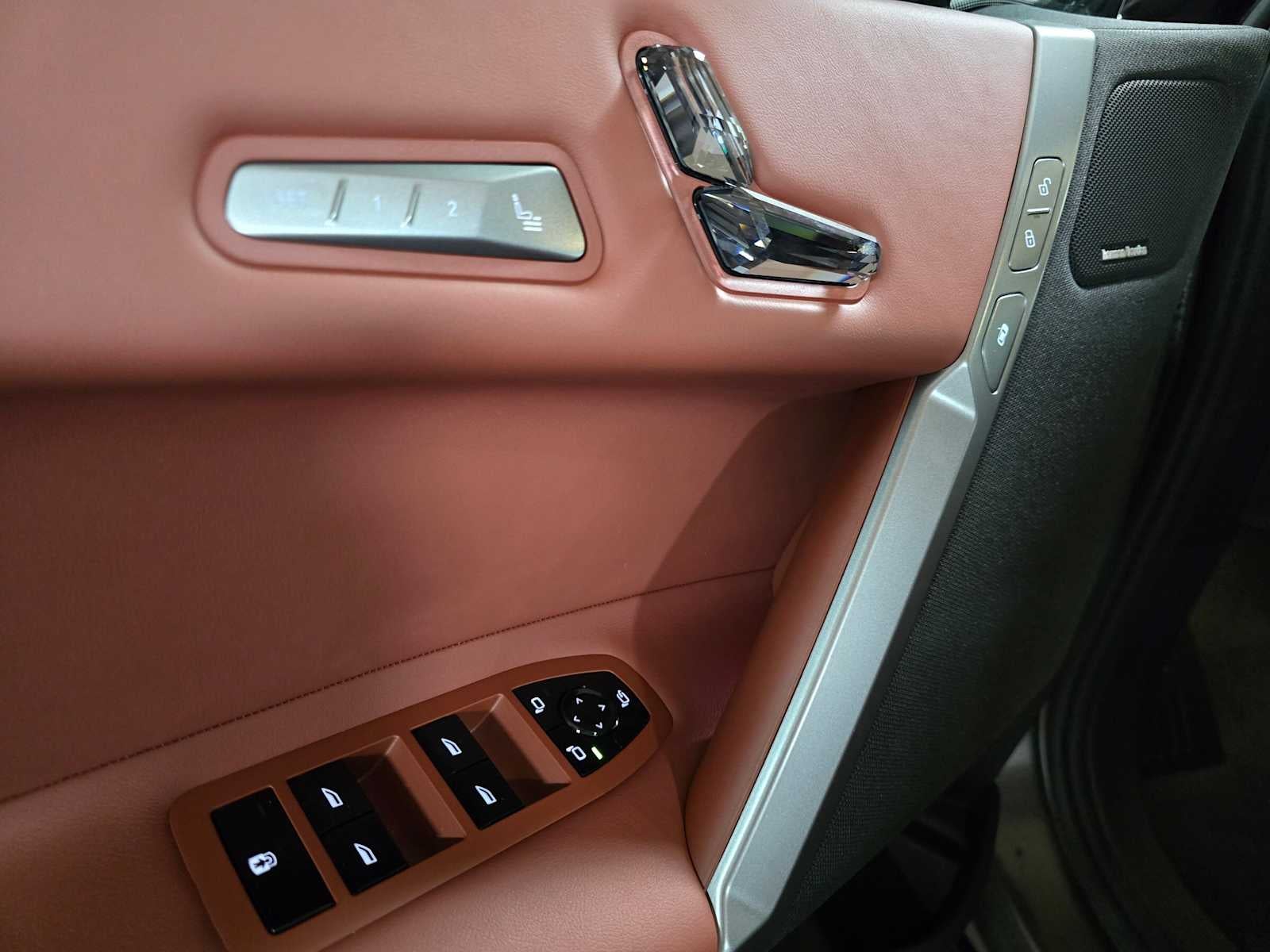 2026 BMW iX xDrive60